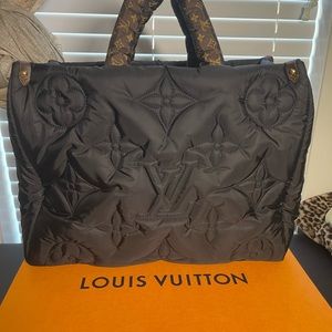 Louis Vuitton pillow bag “on the go tote bag Gm”